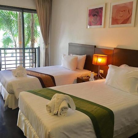 สุวรรณ กอล์ฟ แอนด์ คันทรีคลับ Hotel นครปฐม ภายนอก รูปภาพ