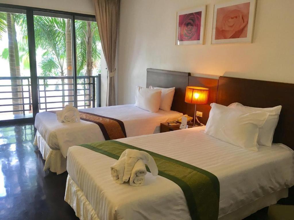 สุวรรณ กอล์ฟ แอนด์ คันทรีคลับ Hotel นครปฐม ภายนอก รูปภาพ