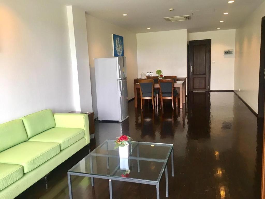 สุวรรณ กอล์ฟ แอนด์ คันทรีคลับ Hotel นครปฐม ภายนอก รูปภาพ